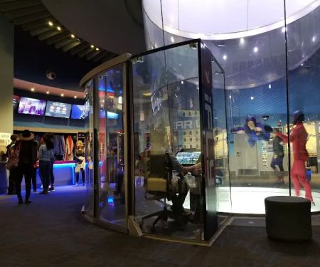 iFLY Indoor Skydiving - Chicago Lincoln Park