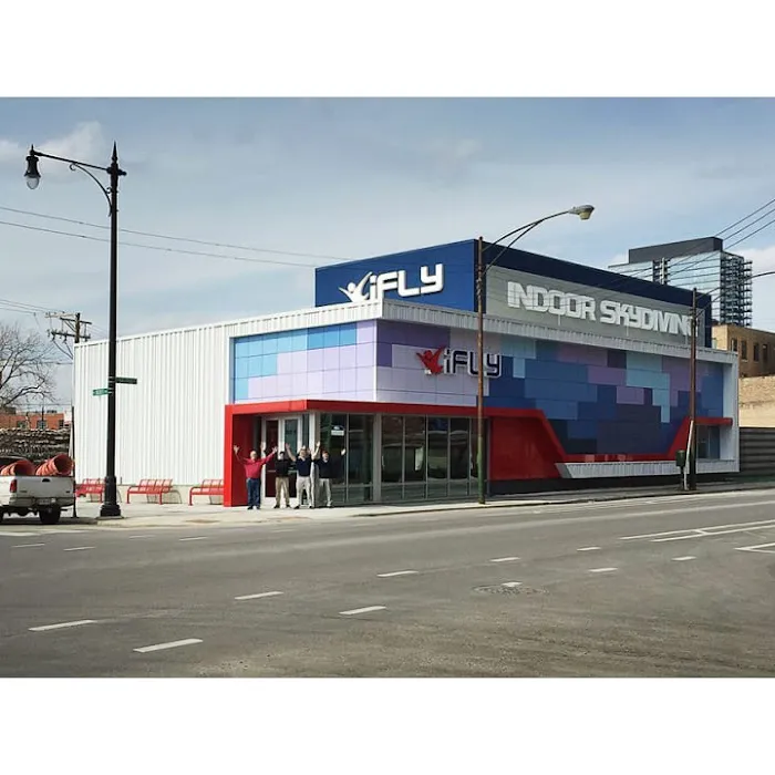 iFLY Indoor Skydiving - Chicago Lincoln Park Picture 6
