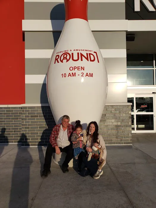 Round1 Bowling & Arcade North Riverside Park Mall Picture 10