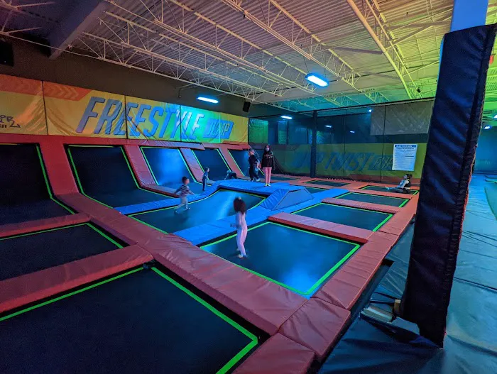Urban Air Trampoline and Adventure Park Picture 3