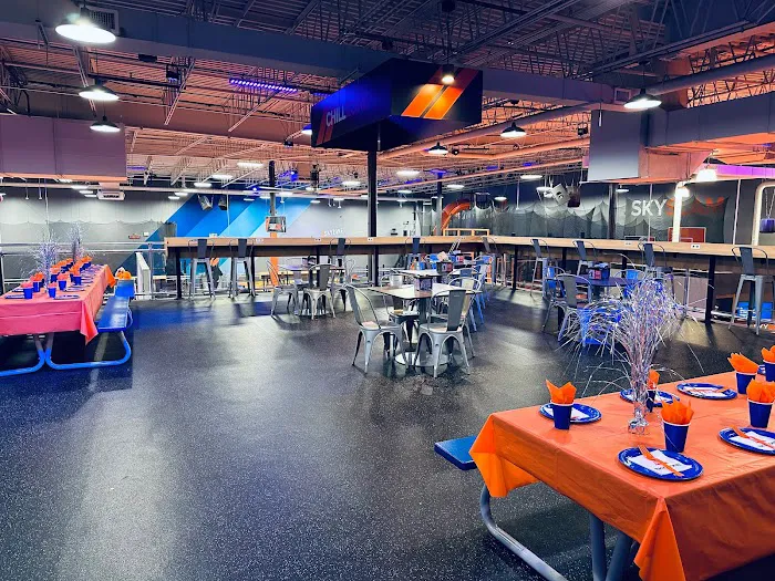 Sky Zone Trampoline Park Picture 7