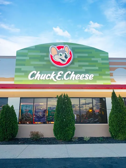 Chuck E. Cheese Picture 1