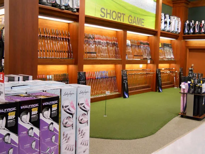 DICK'S Sporting Goods Picture 4