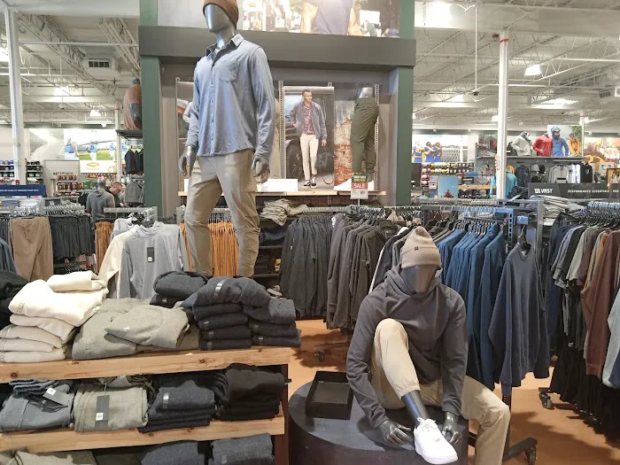 DICK'S Sporting Goods Picture 5