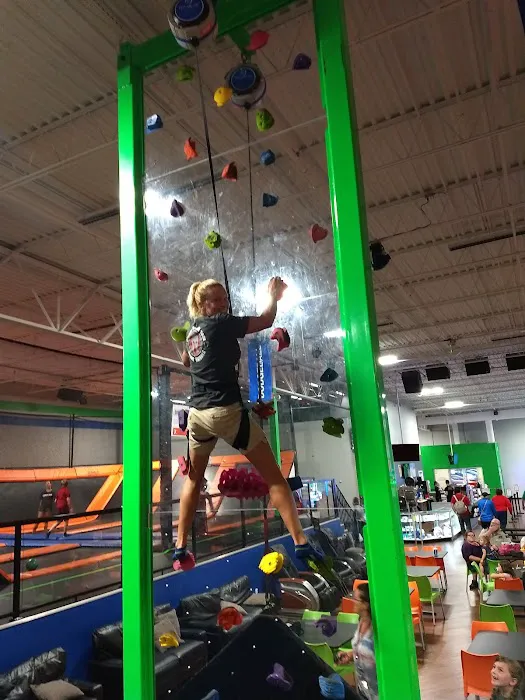 Vertical Jump Park - Paducah Picture 6