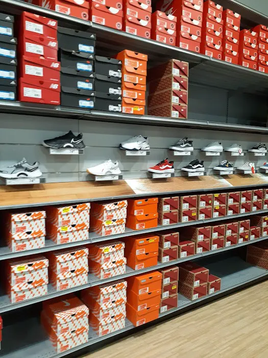DICK'S Sporting Goods Picture 6