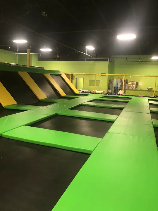 Fun Time Inflatables Trampoline Park Picture 9
