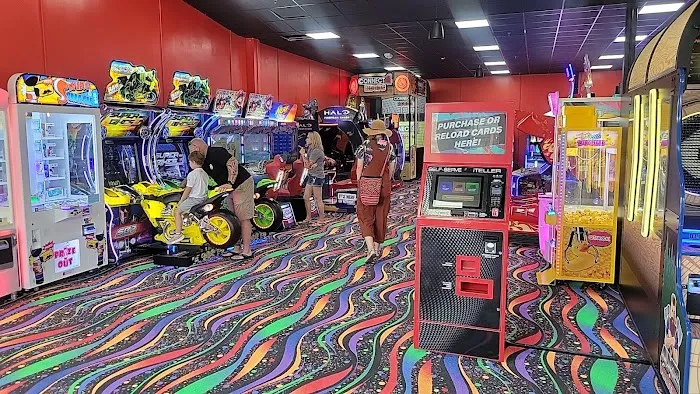 Arcade Alley Picture 5