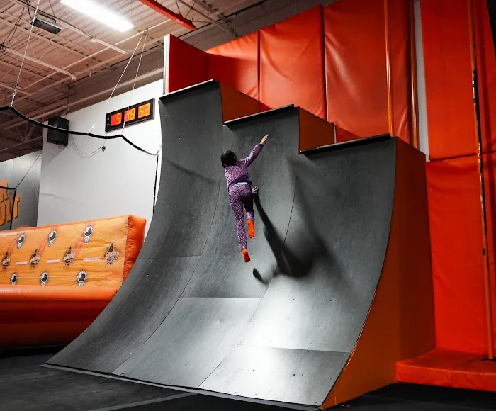Big Air Trampoline Park Picture 9