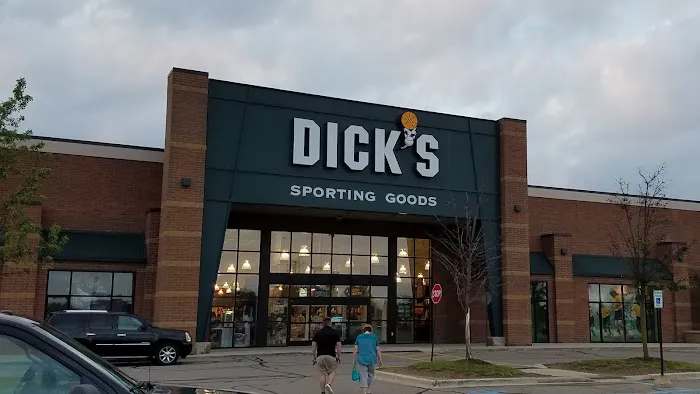 DICK'S Sporting Goods Picture 8