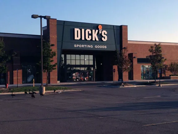 DICK'S Sporting Goods Picture 9