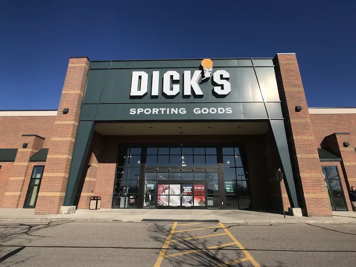 DICK'S Sporting Goods Picture 1