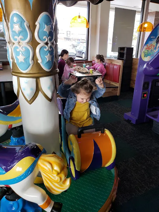 Chuck E. Cheese Picture 2