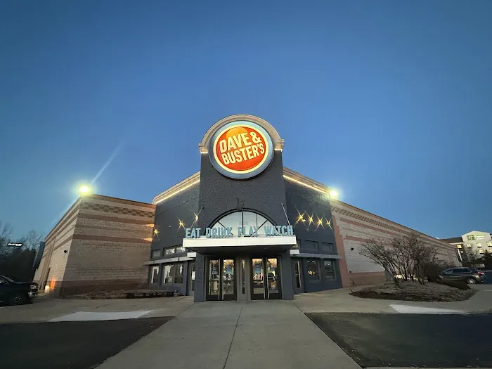 Dave & Buster's Utica Picture 3