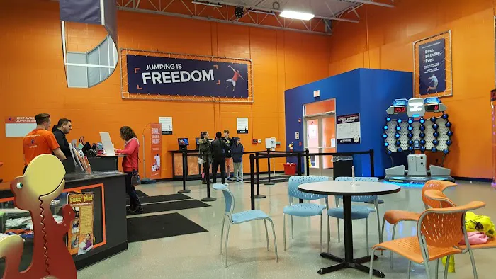 Sky Zone Trampoline Park Picture 7