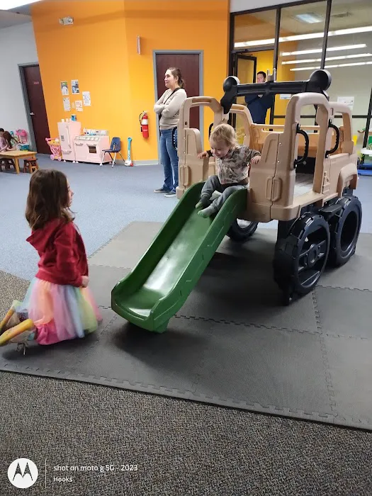 STEAM Indoor Play Center Picture 5