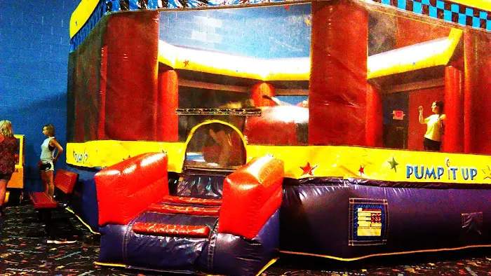 Pump It Up Hartville Kids Birthdays and More Picture 3