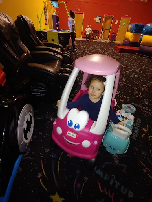 Pump It Up Hartville Kids Birthdays and More Picture 1