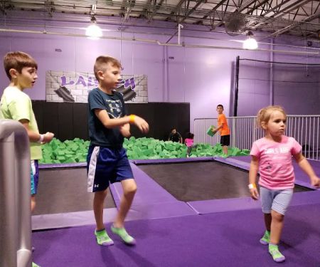 Extreme Air Niles Trampoline Park