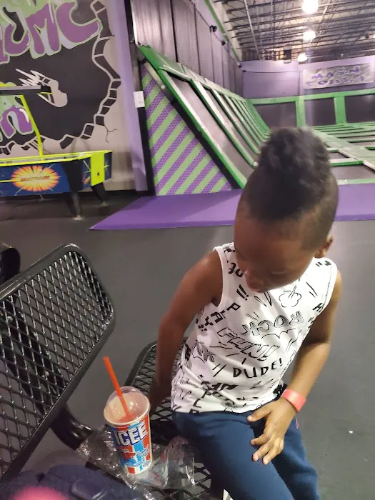 Extreme Air Niles Trampoline Park Picture 6