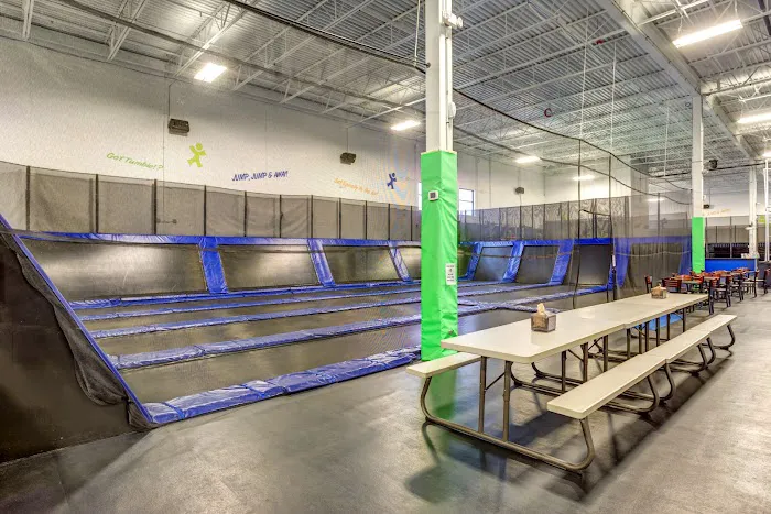 Epic Air Trampoline Park Picture 4