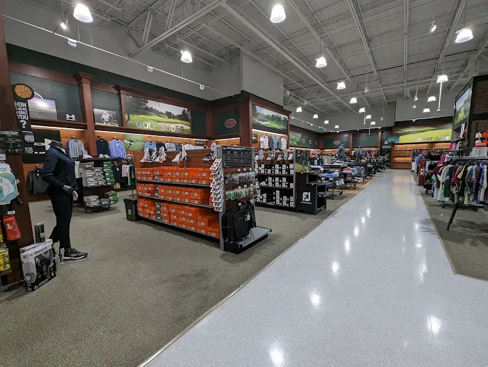 DICK'S Sporting Goods Picture 4