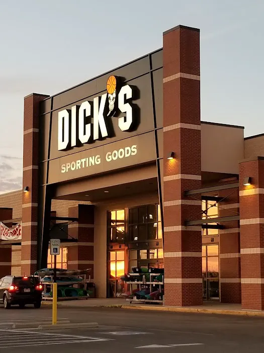 DICK'S Sporting Goods Picture 1