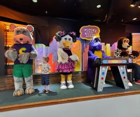 Chuck E. Cheese
