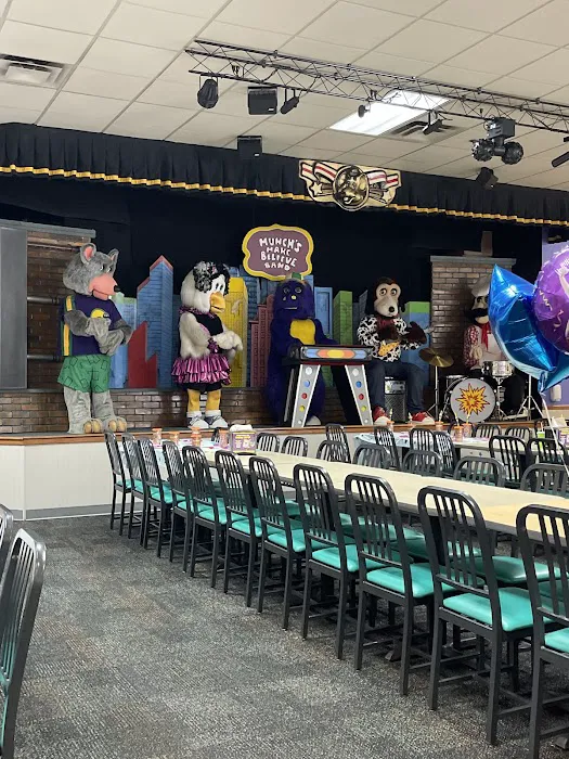 Chuck E. Cheese Picture 6