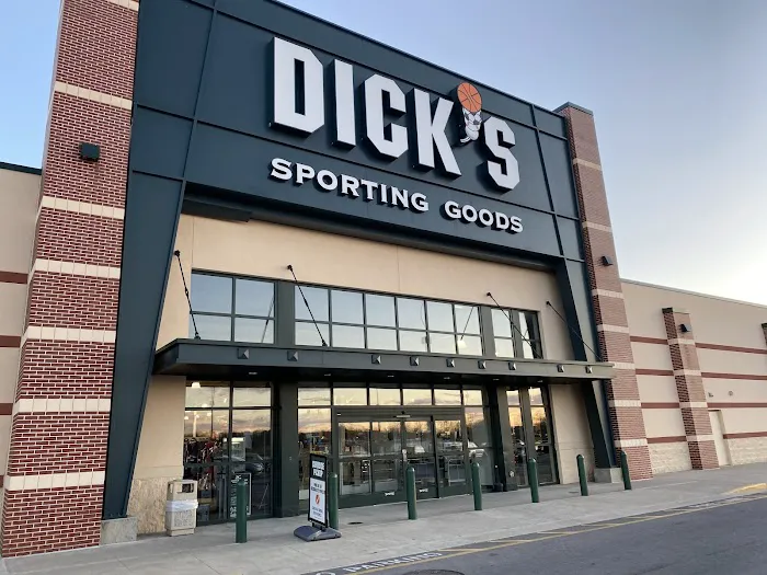 DICK'S Sporting Goods Picture 6