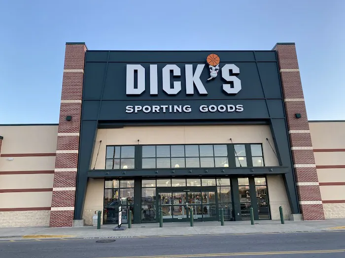 DICK'S Sporting Goods Picture 1