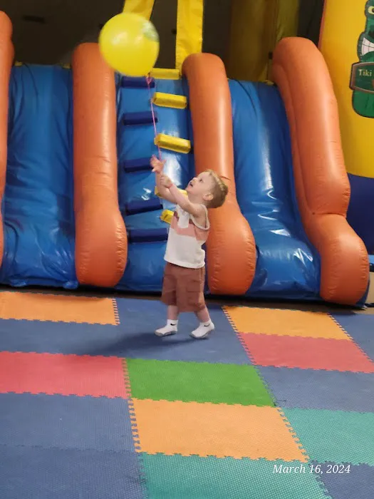 Jump Around Bounce House Picture 5