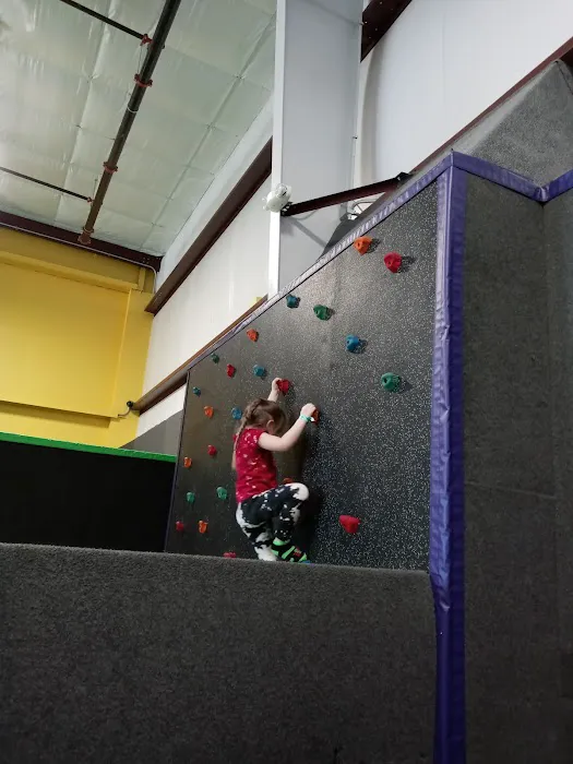 Just Jump Trampoline Park Picture 6