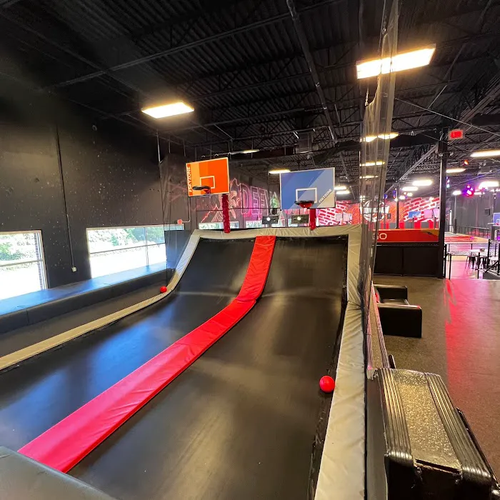 Sky Zone Trampoline Park Picture 7