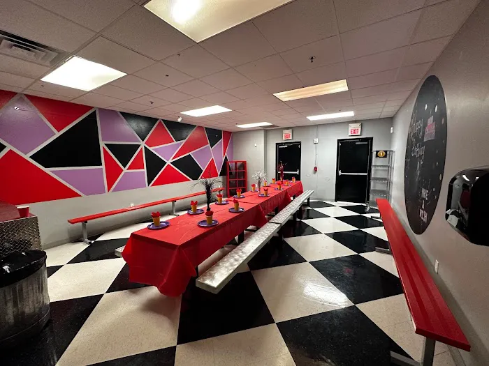 Sky Zone Trampoline Park Picture 3