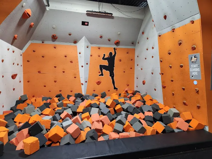 Big Air Trampoline Park Picture 3