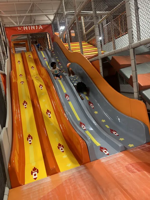 Big Air Trampoline Park Picture 5