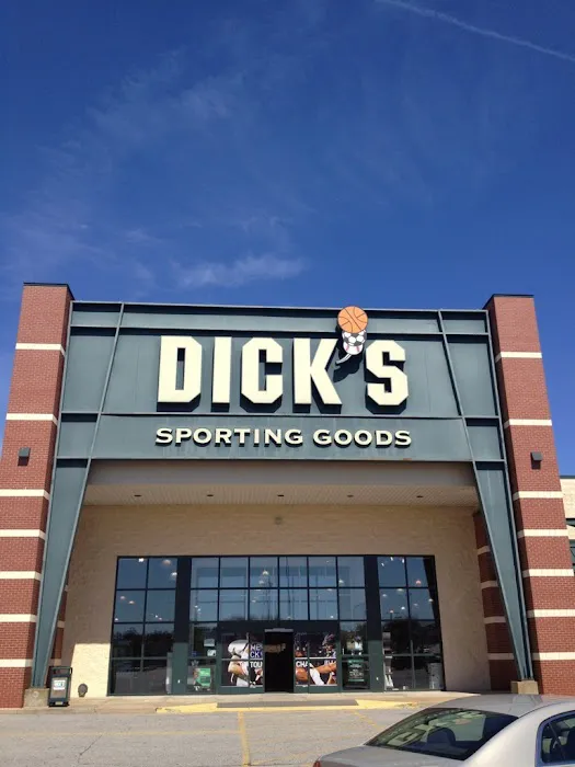 DICK'S Sporting Goods Picture 2