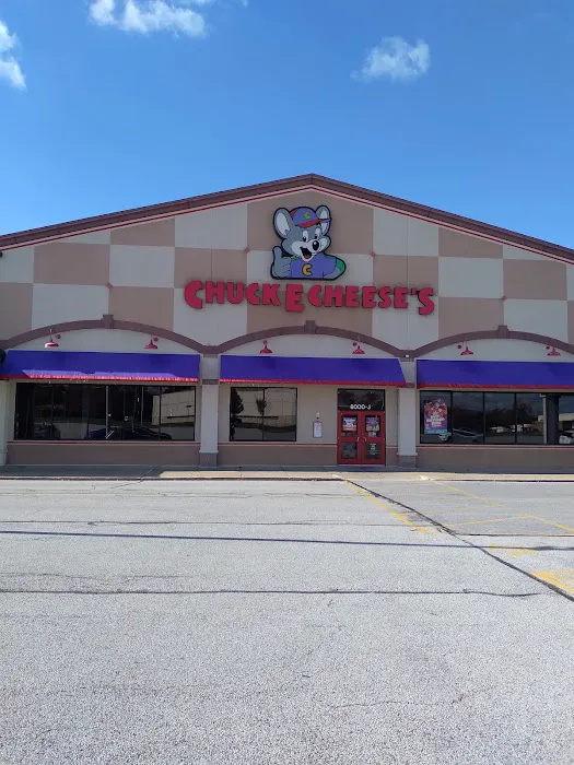 Chuck E. Cheese Picture 2