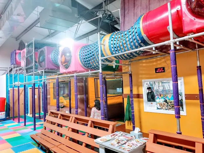 Bella's Bouncies Indoor Inflatable Play Center Picture 10