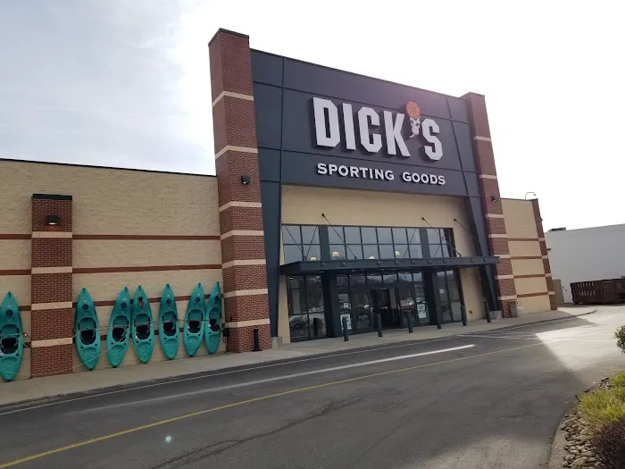 DICK'S Sporting Goods Picture 4