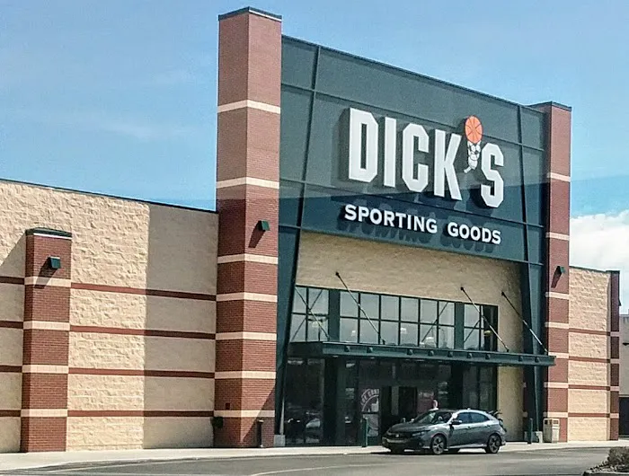 DICK'S Sporting Goods Picture 8