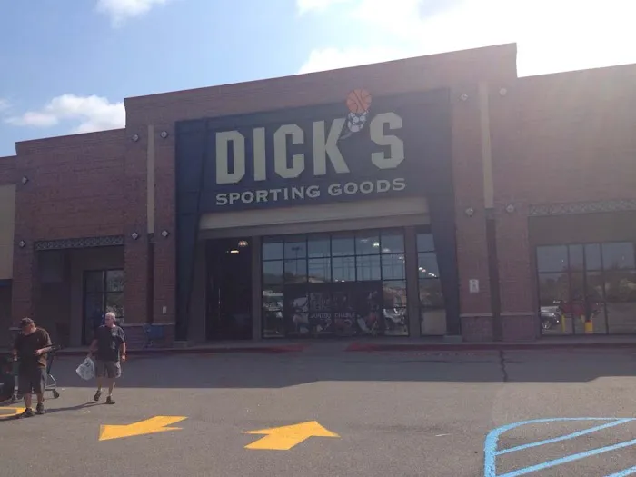 DICK'S Sporting Goods Picture 7