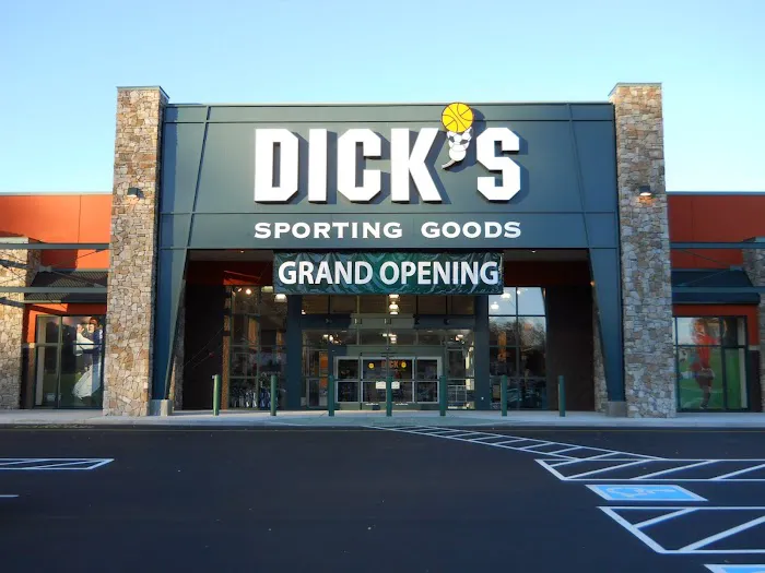 DICK'S Sporting Goods Picture 6