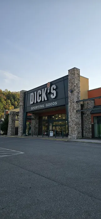DICK'S Sporting Goods Picture 5