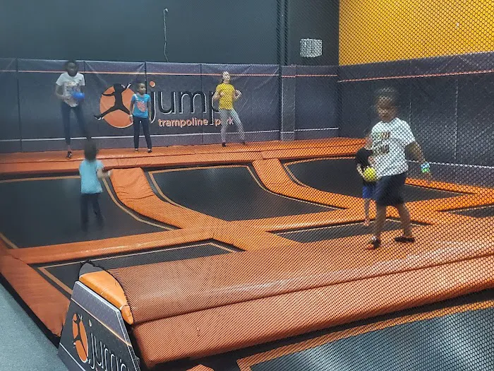Get Air Trampoline Park Picture 1