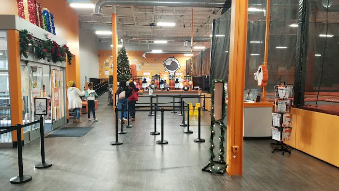 Big Air Trampoline Park Picture 3