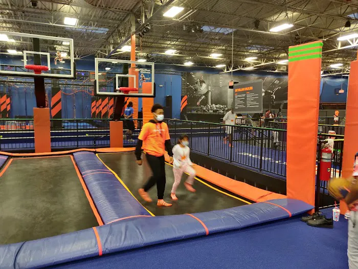 Sky Zone Trampoline Park Picture 3