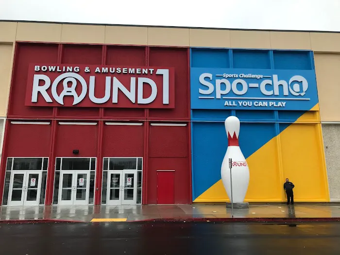 Round1 Bowling & Arcade Cumberland Mall Picture 7