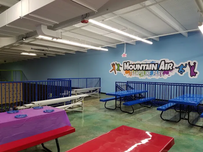 Mountain Air Trampoline Park Picture 8